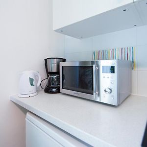 Modern Apartment Spanelska