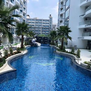 Luxury Business Suits In Grand Avenue By Pattaya City Estates