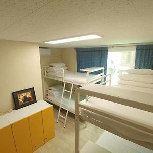Chambre Juste Pour Femmes Dortoir