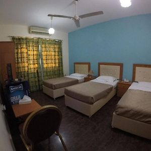 Chambre Standarde Triple