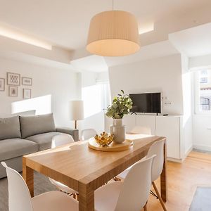 Flh Chiado Sunny Apartment