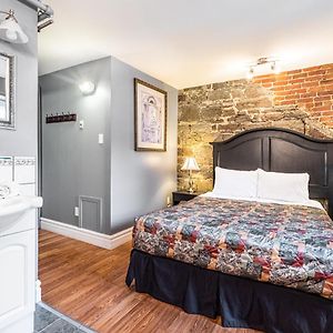 Chambre Standarde Lit Queen-Size