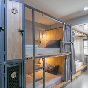 Dormitory Room Mixed