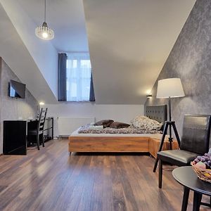 Studio de Luxe