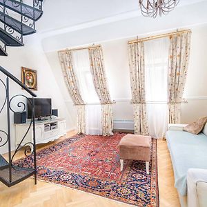Appartement Luxe à 1 Chambre à Coucher