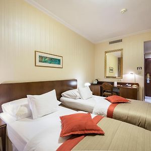Chambre Standarde Triple