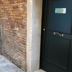 Studio Exécutive