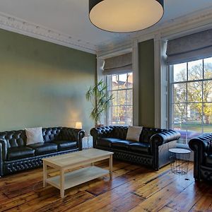 Manchesters Ultimate House - Hot Tub - Sleeps 23!