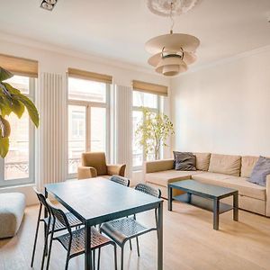 The Greenplace Lodge. Apartment In Heart Of Antwerp.