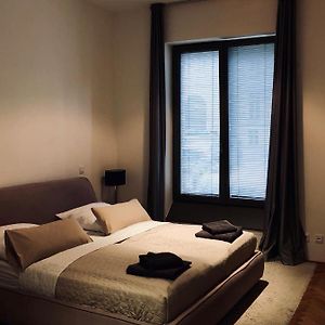 Appartement à 2 Chambres à Coucher