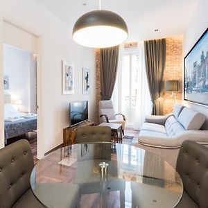Appartement à 2 Chambres à Coucher