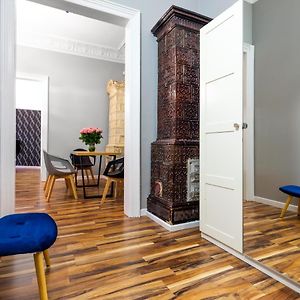 Appartement à 2 Chambres à Coucher