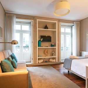 Cardosas Charming Apartment With Balconies
