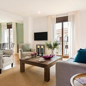 Appartement à 3 Chambres à Coucher