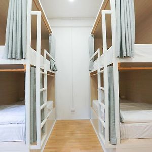 Dormitory Room Mixed