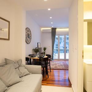 Phaedrus Living: City Centre Luxury Flat Mavromichali