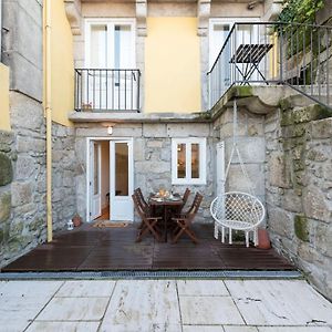 Lovelystay - Porto Peaceful Living W/ Backyard