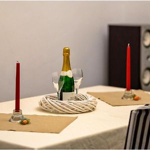 Appartement à 2 Chambres à Coucher