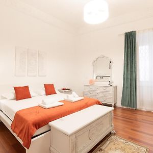 Appartement à 3 Chambres à Coucher