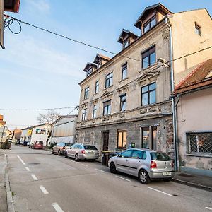 Apartment A1