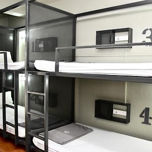 Dormitory Room Mixed