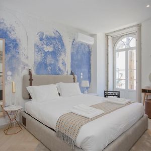 Liiiving In Porto - Luxury Beachfront Apartments