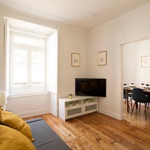 Appartement à 3 Chambres à Coucher