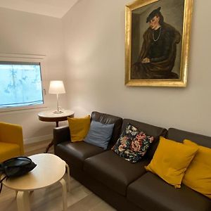 Appartement à 3 Chambres à Coucher