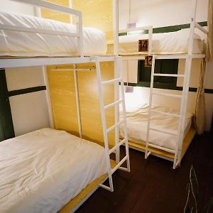Dormitory Room Mixed