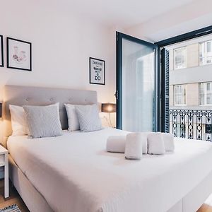 Appartement à 2 Chambres à Coucher