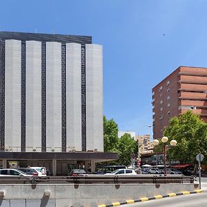 Apartamento Luminoso Y Acogedor En Sevilla. A/C.