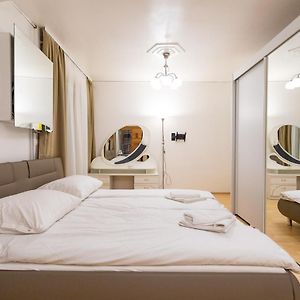 Private Bathroom King Room