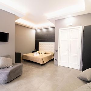 Royal Art H Spaccanapoli, By Clapa Group
