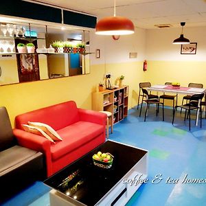Coffee & Tea Homestay 2