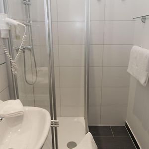 Private Bathroom Single Room