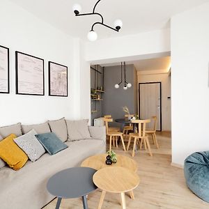 Appartement à 2 Chambres à Coucher