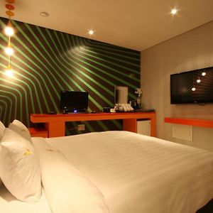 Shinchon Y Hotel