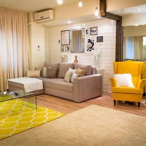 Appartement à 3 Chambres à Coucher