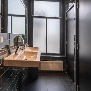 Dormitory Room Mixed