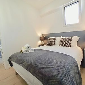 Viva Riviera Brand New 1 Bedroom Close Croisette