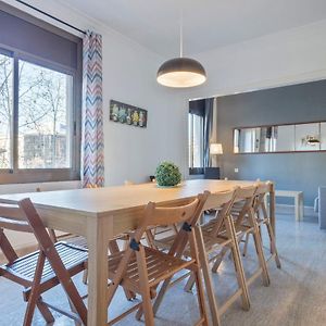 Appartement à 4 Chambres à Coucher