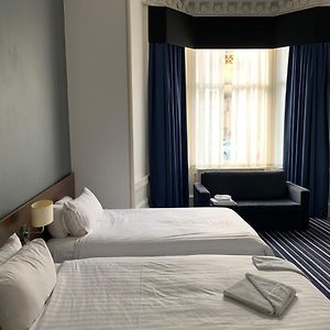 Chambre Double avec Accès aux Personnes Handicapées