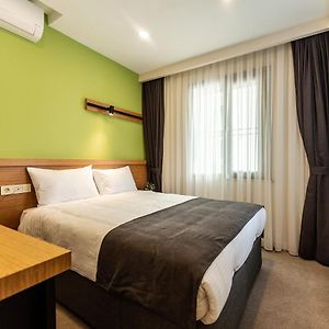 Chambre Standarde Lit Queen-Size