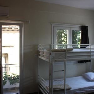 Dormitory Room Mixed