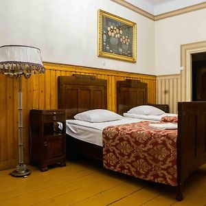 Appartement à 3 Chambres à Coucher