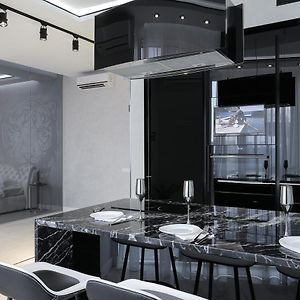White Tiger Apartment In Smart Plaza