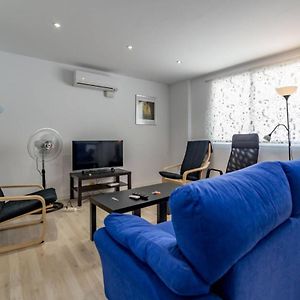 Malvarossa Apartment Near Beach