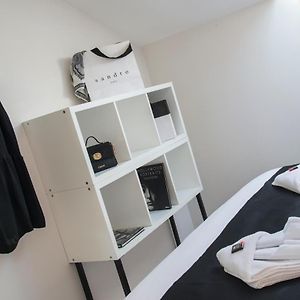 Appartement de Luxe à 2 Chambres à Coucher