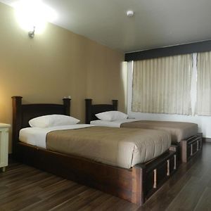 Chambre Standarde Lit Queen-Size
