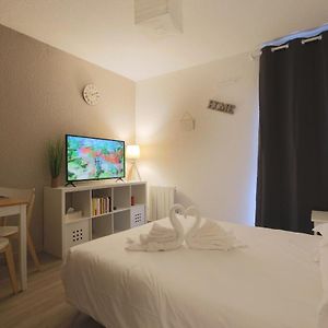 Very Nice Studio Tours